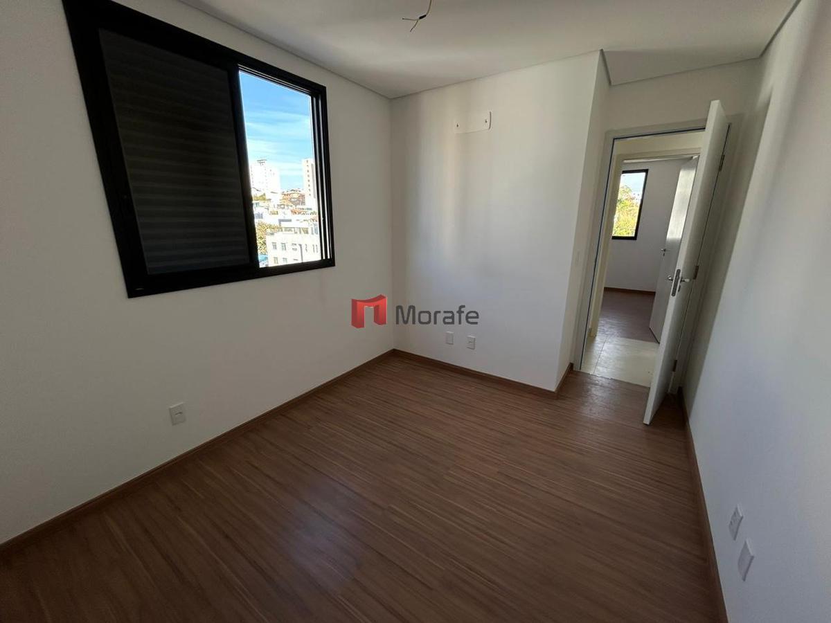 Apartamento, Sagrada Família, 4 Quartos, 2 Vagas, 1 Suíte