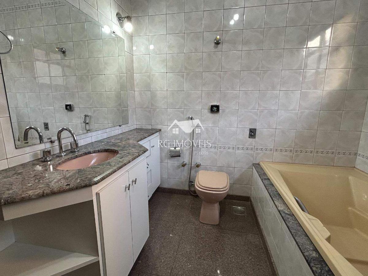Casa, Tirol, 4 Quartos, 4 Vagas, 2 Suítes