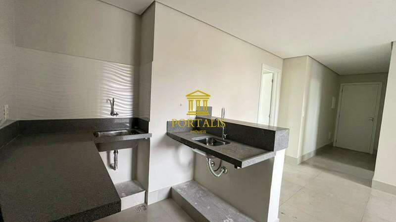 Apartamento, Centro, 2 Quartos, 0 Vaga, 1 Suíte