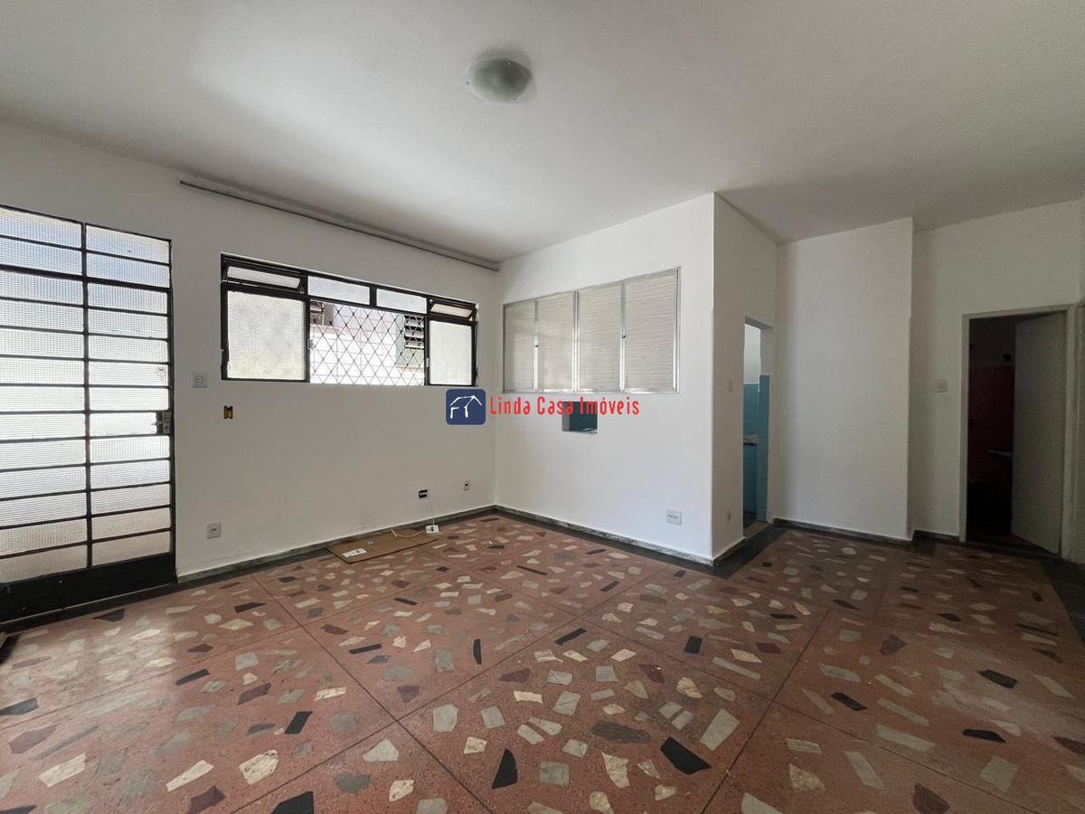 Casa Comercial, Carlos Prates, 4 Quartos, 2 Vagas, 1 Suíte