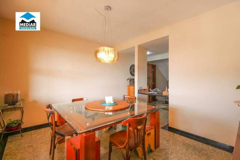 Casa, Buritis, 4 Quartos, 4 Vagas, 1 Suíte