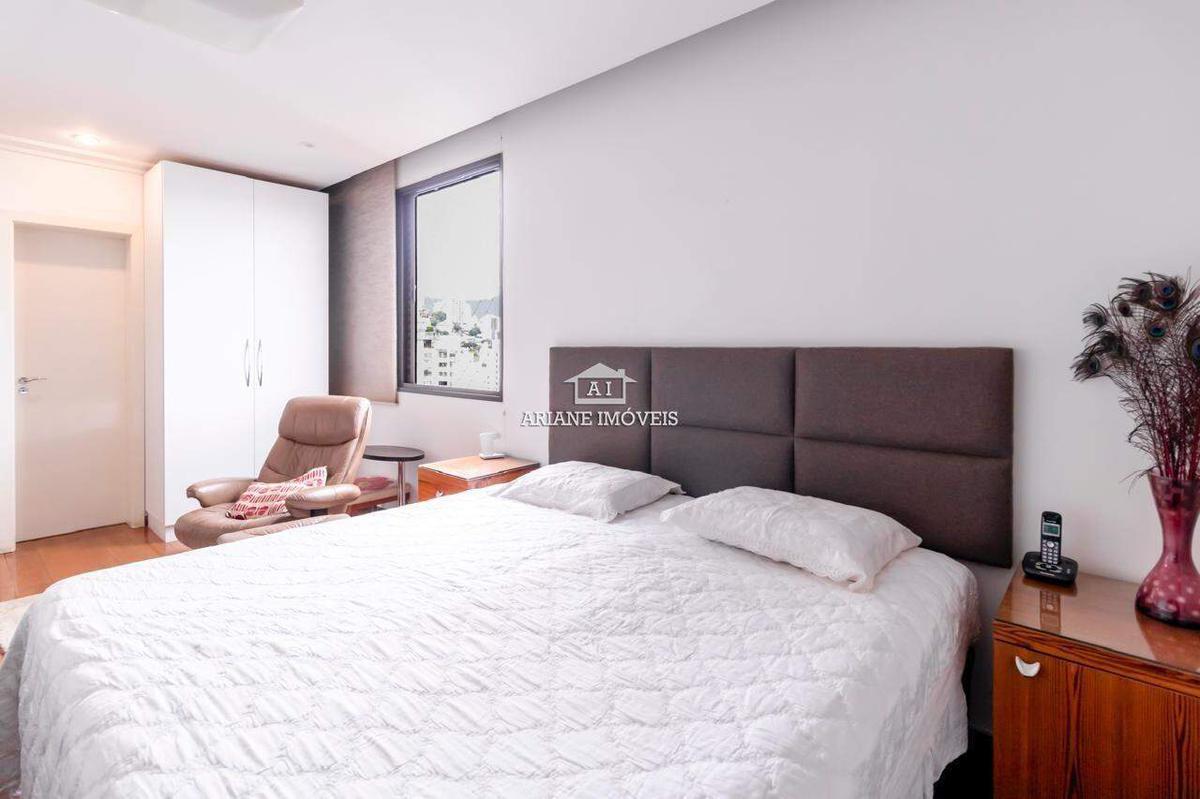 Apartamento, Funcionários, 4 Quartos, 4 Vagas, 2 Suítes
