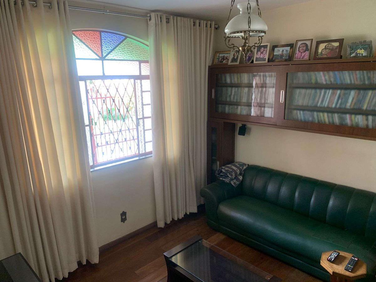 Casa, Cidade Nova, 4 Quartos, 3 Vagas, 1 Suíte