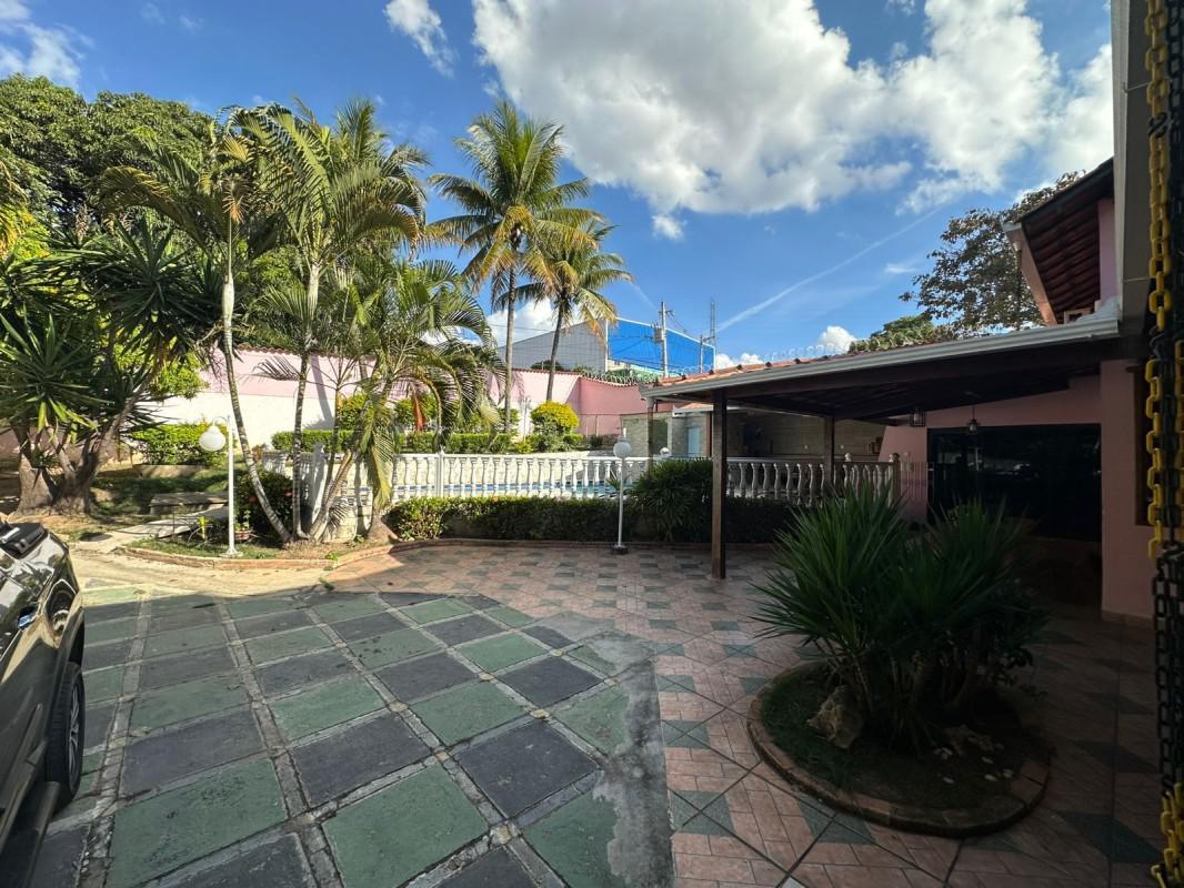 Fazenda, Chácara Cotia, 4 Quartos, 10 Vagas, 3 Suítes
