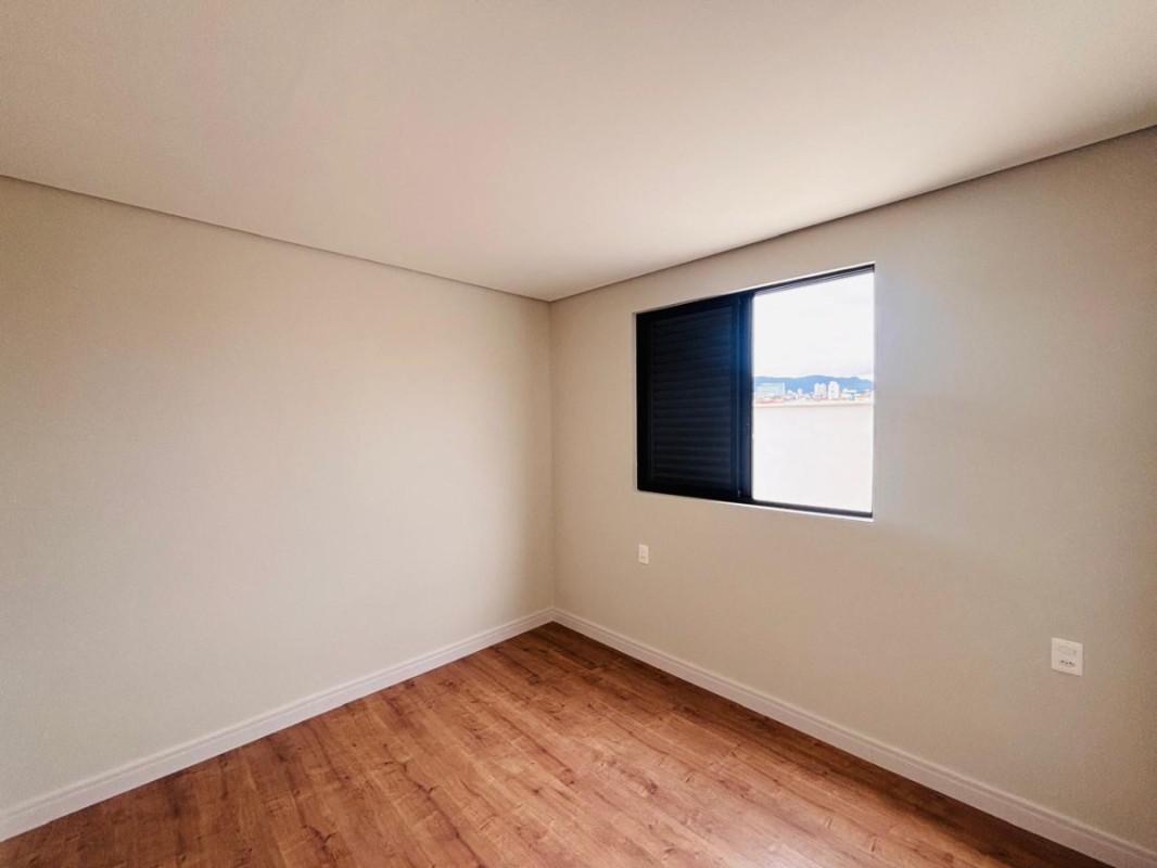 Apartamento, Sagrada Família, 1 Quarto, 1 Vaga