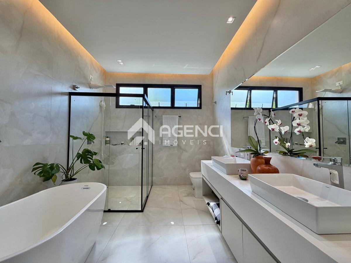 Casa, Portal do Sol, 4 Quartos, 0 Vaga, 4 Suítes