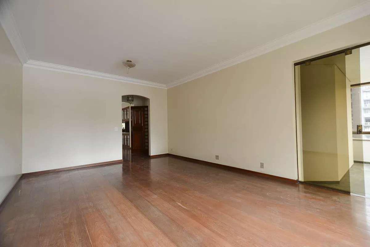 Apartamento, Funcionários, 4 Quartos, 3 Vagas, 2 Suítes
