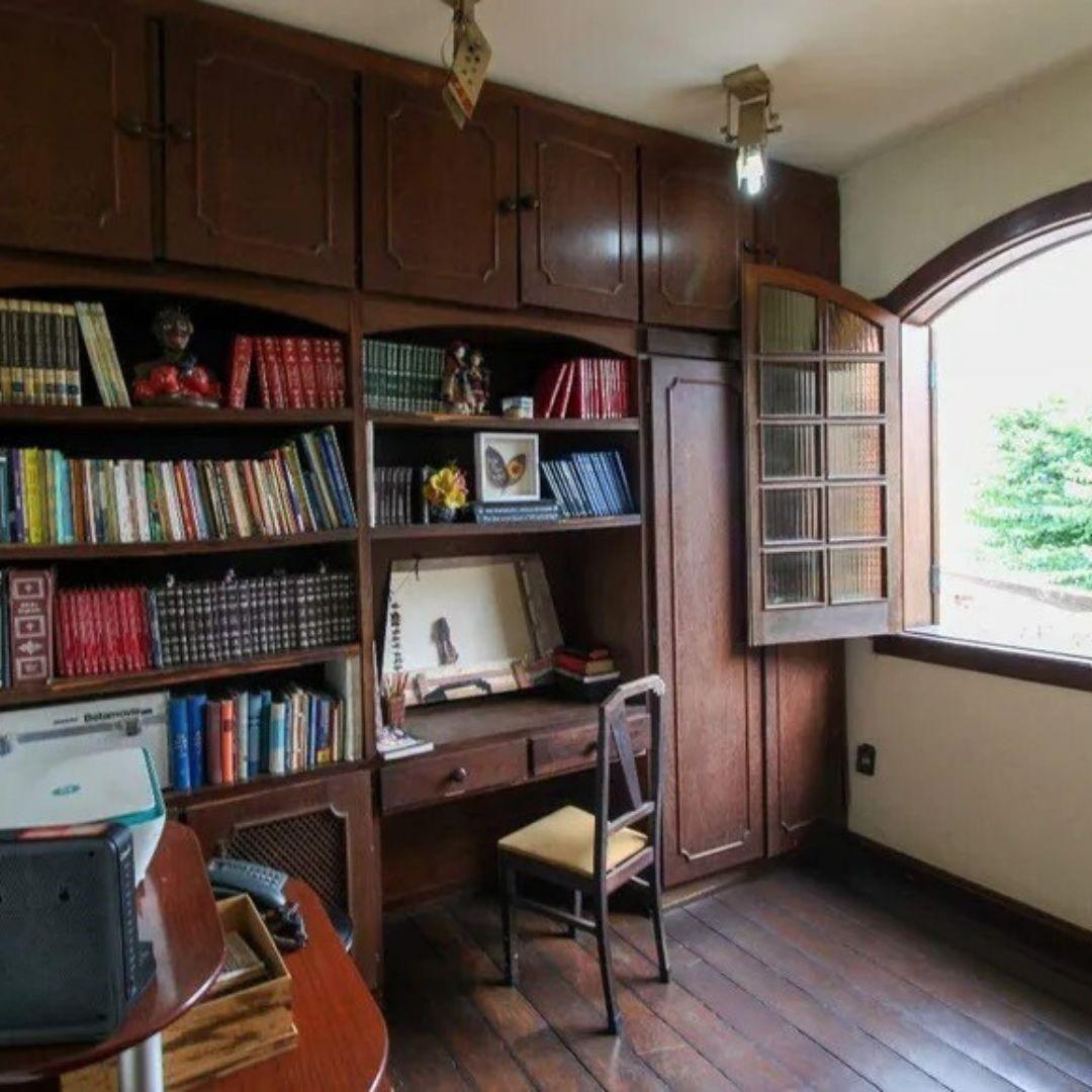 Casa, Calafate, 5 Quartos, 4 Vagas, 2 Suítes