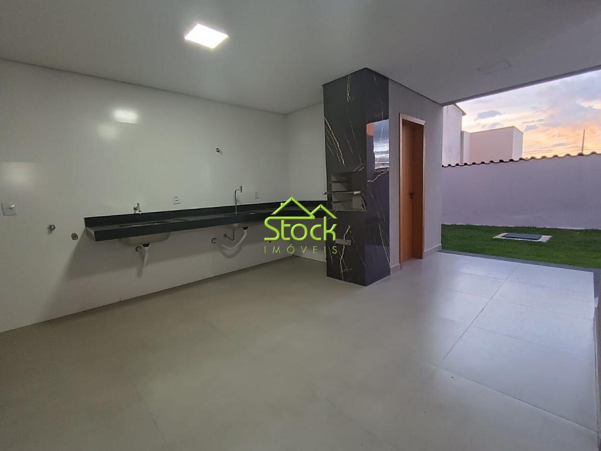 Casa, Jardim Imperial, 3 Quartos, 2 Vagas, 1 Suíte
