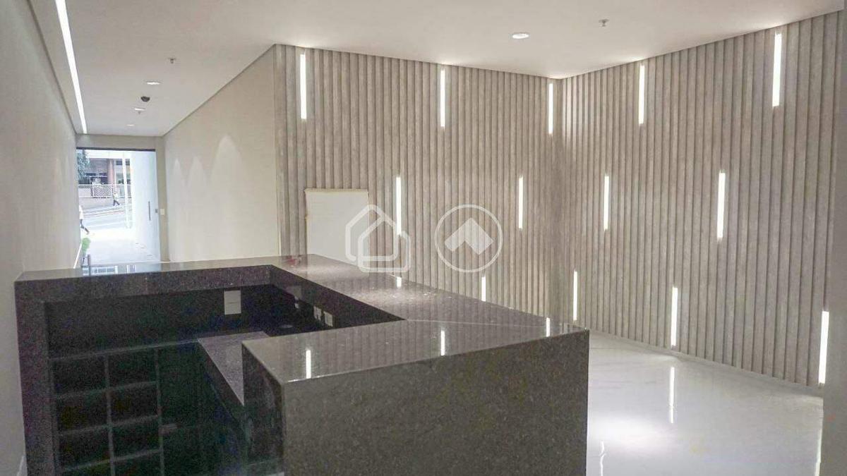 Sala, Centro