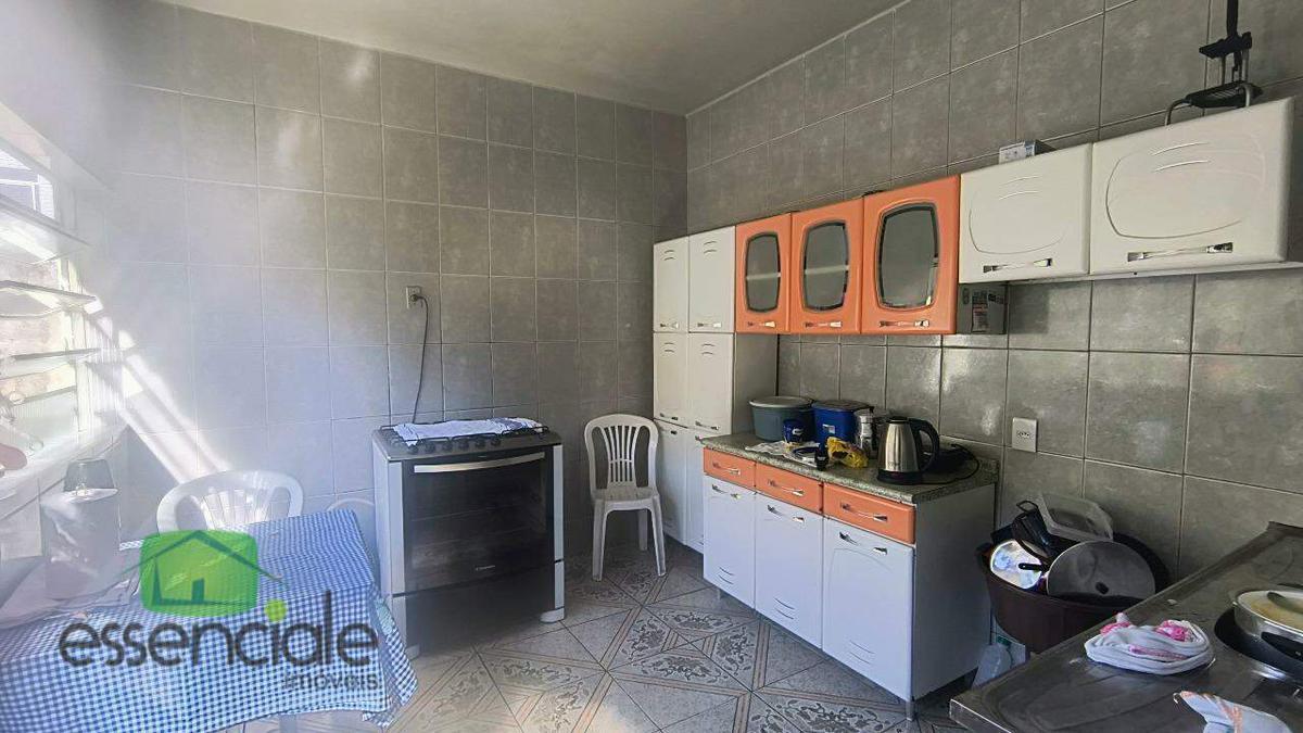 Casa, Santa Cruz Industrial, 3 Quartos, 3 Vagas, 1 Suíte