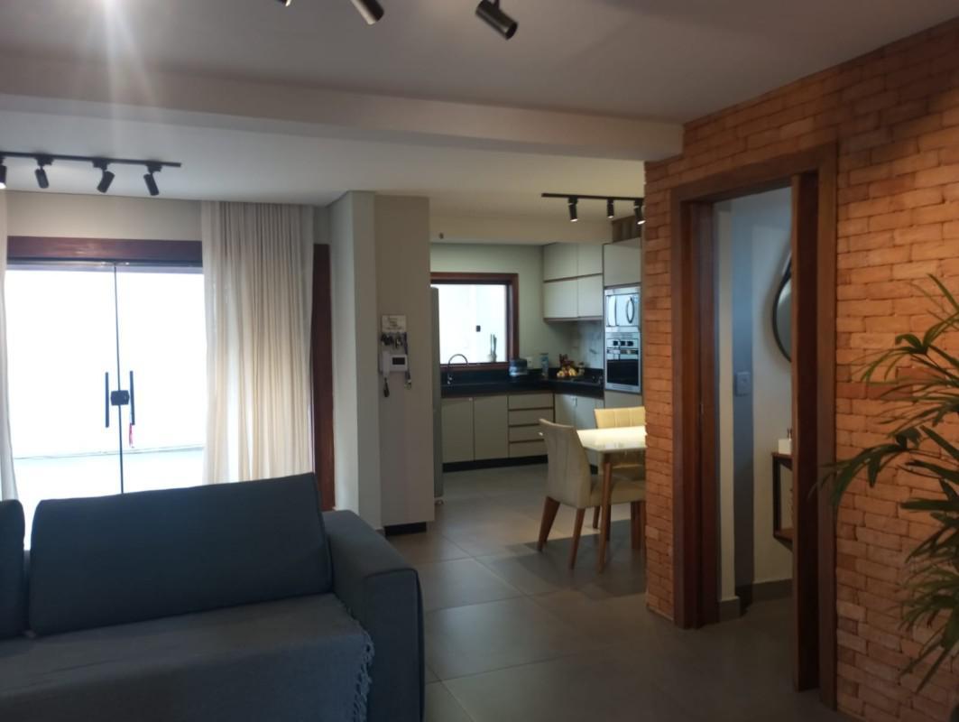 Casa, Nova Gameleira, 3 Quartos, 3 Vagas, 2 Suítes