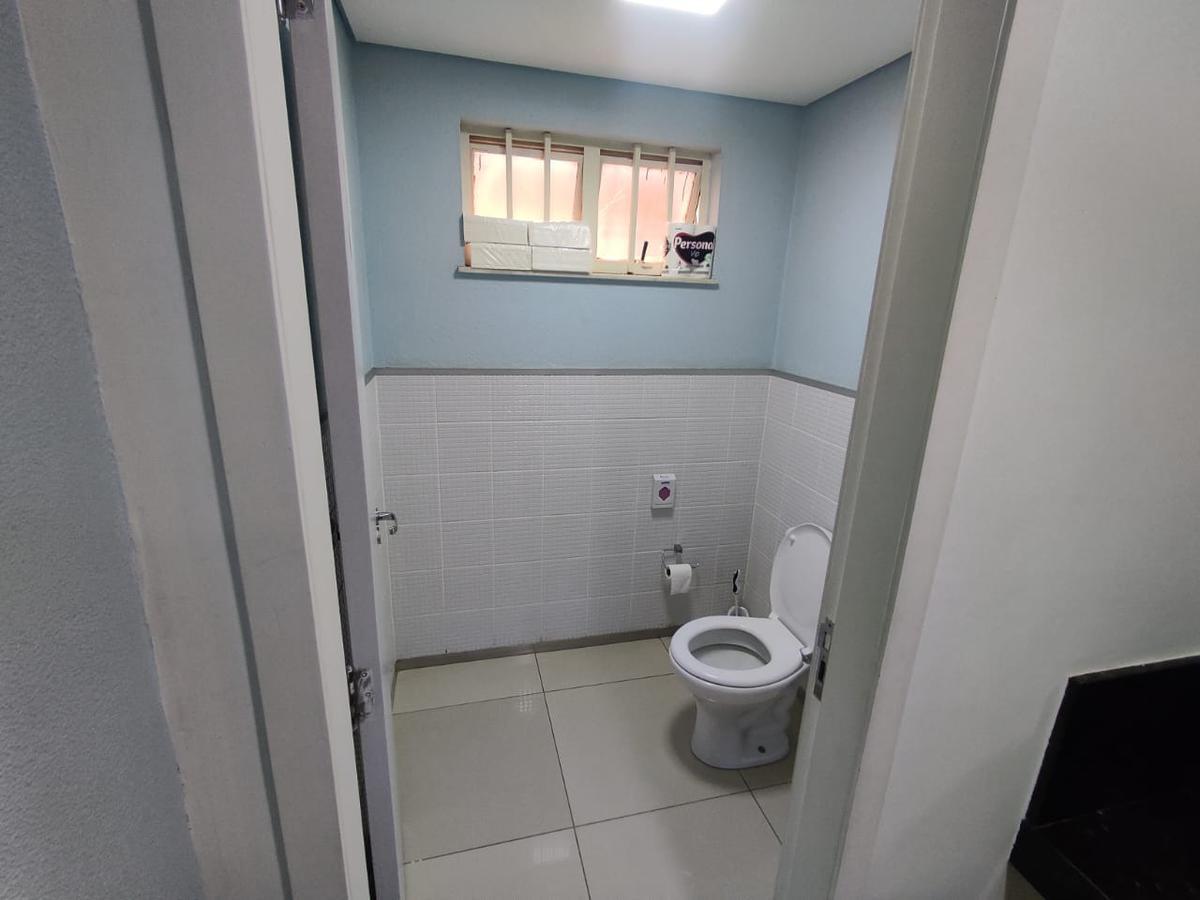 Casa Comercial, Vila Paris, 1 Quarto, 4 Vagas