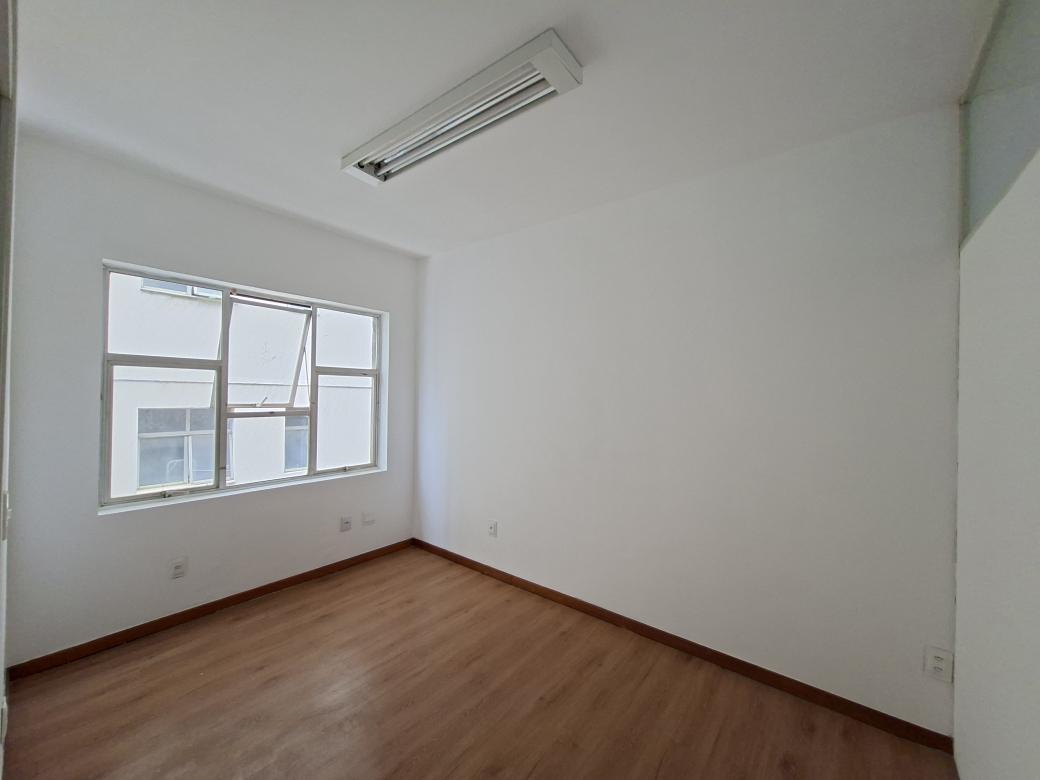 Sala, Savassi, 0 Quarto, 1 Vaga