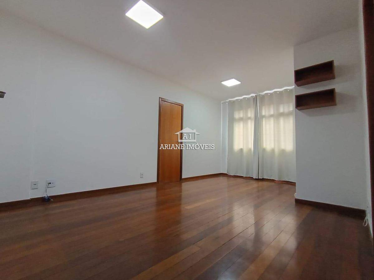 Apartamento, Funcionários, 2 Quartos, 2 Vagas, 1 Suíte