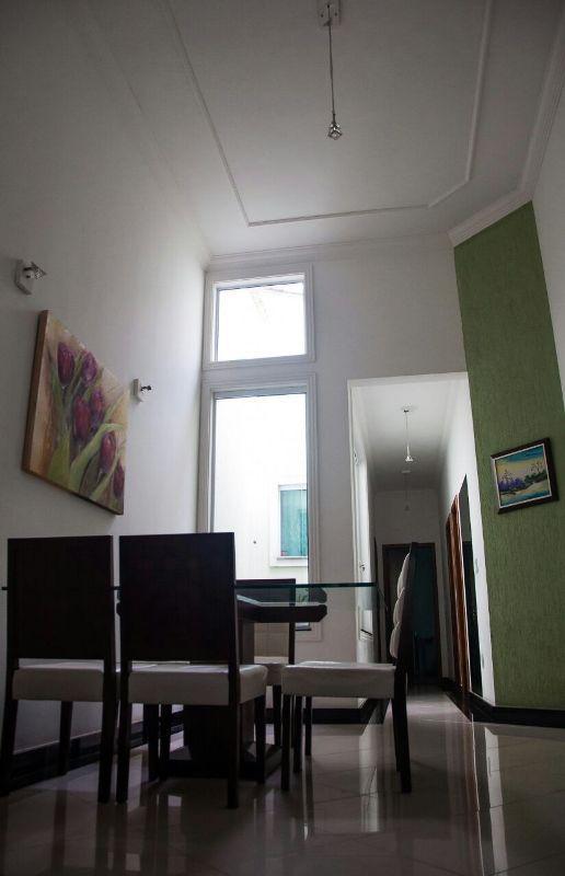 Casa, Castelo, 3 Quartos, 2 Vagas, 1 Suíte