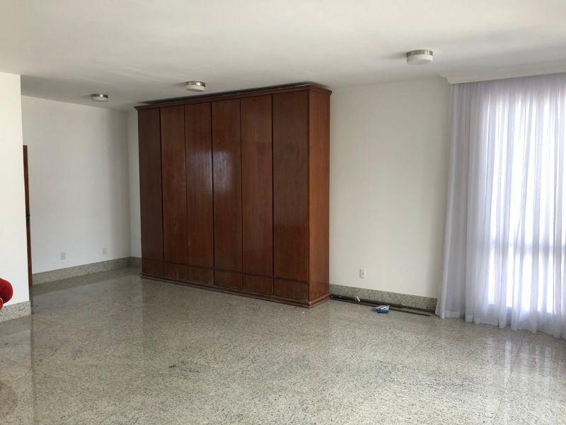 Casa, São José, 5 Quartos, 7 Vagas, 3 Suítes