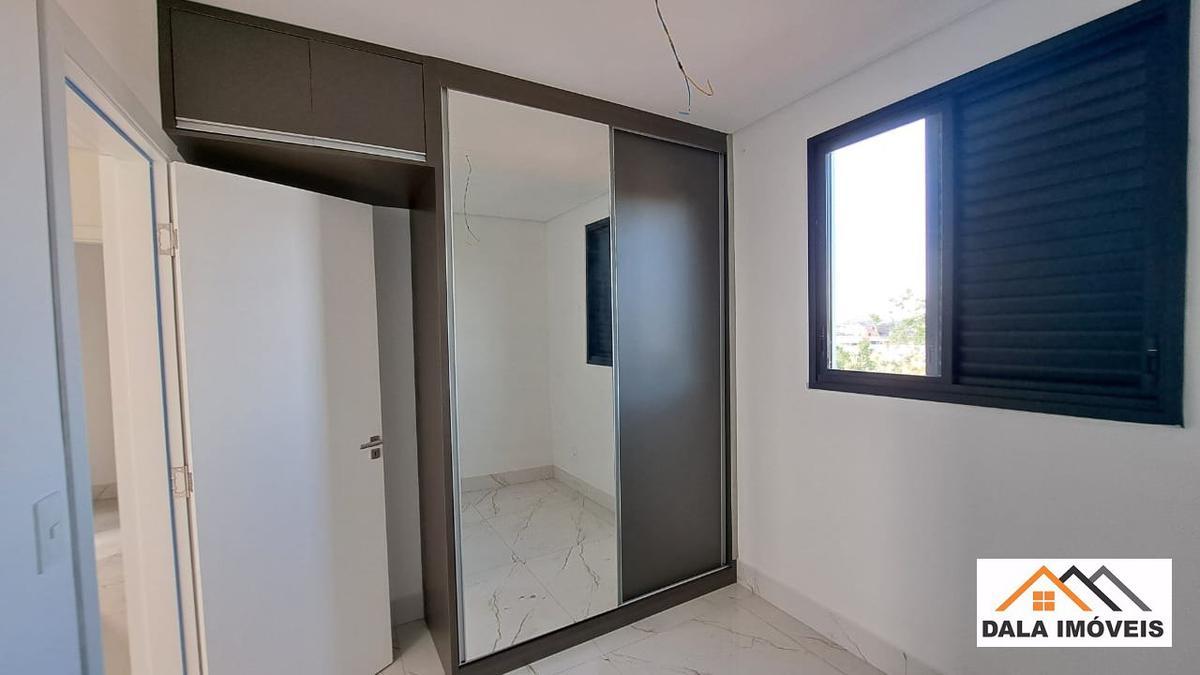 Cobertura, Planalto, 4 Quartos, 2 Vagas, 1 Suíte