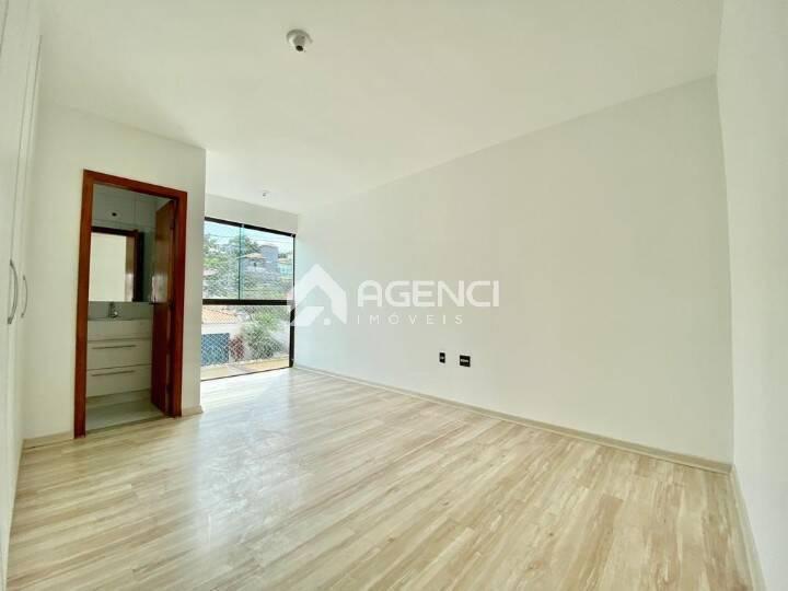 Casa, Cabral, 3 Quartos, 0 Vaga, 1 Suíte