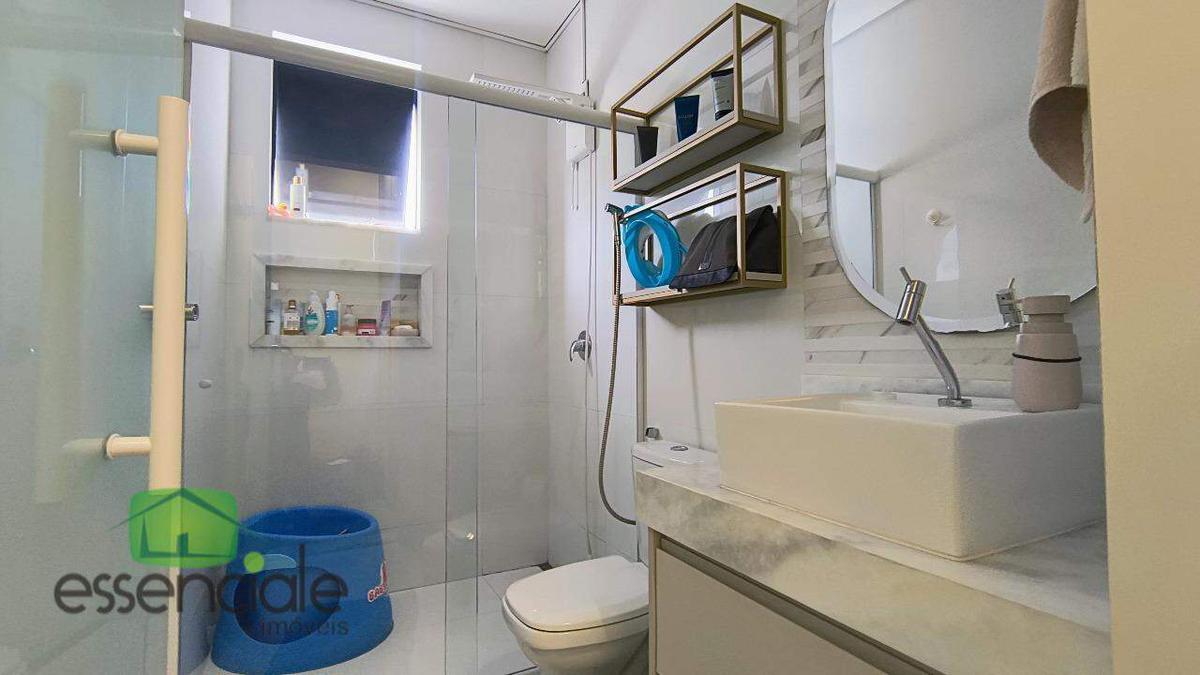 Casa, Europa, 3 Quartos, 4 Vagas, 1 Suíte