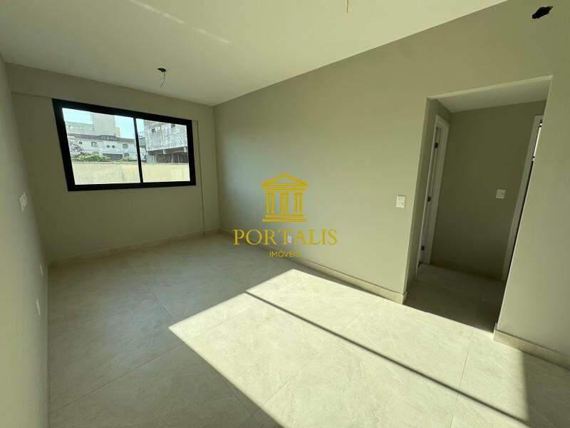 Apartamento, Serra, 2 Quartos, 2 Vagas, 1 Suíte