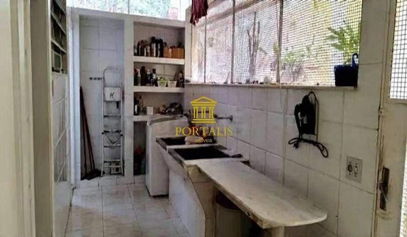 Casa, Luxemburgo, 5 Quartos, 4 Vagas, 2 Suítes