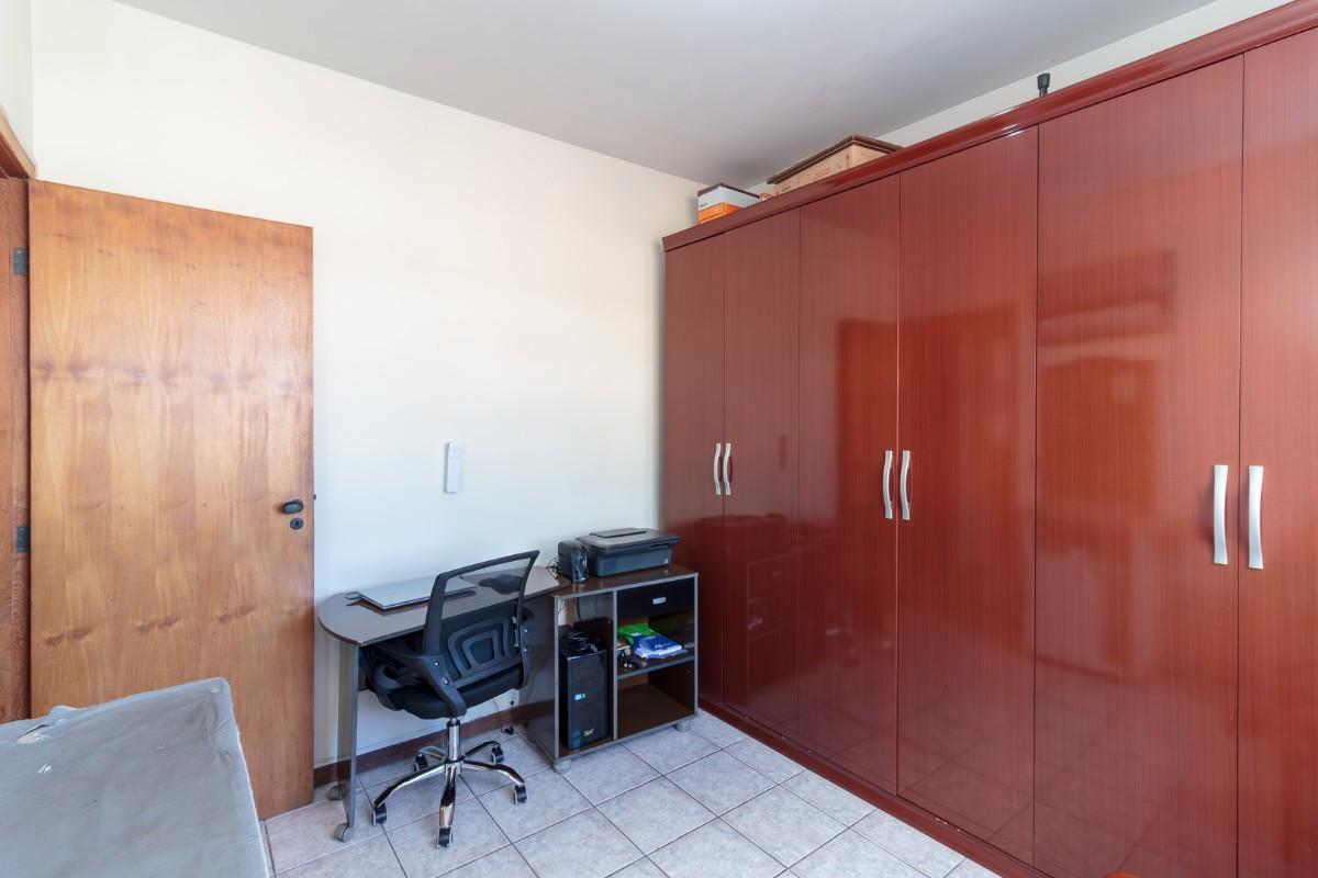 Apartamento, Floresta, 2 Quartos, 1 Vaga, 1 Suíte