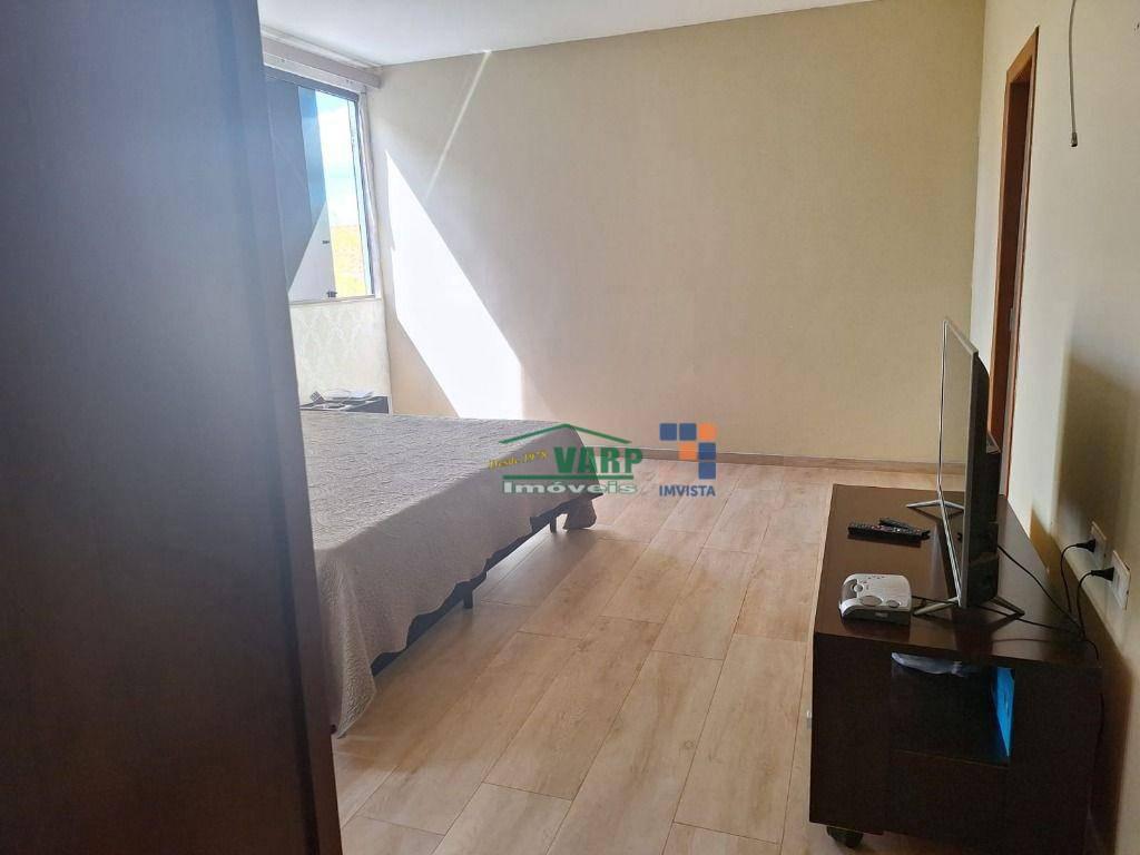 Casa, Paciência, 4 Quartos, 0 Vaga, 3 Suítes