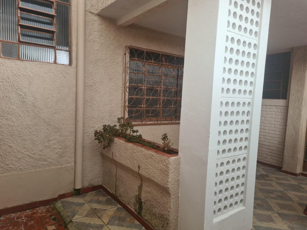 Casa, Santa Branca, 2 Quartos, 1 Vaga, 1 Suíte