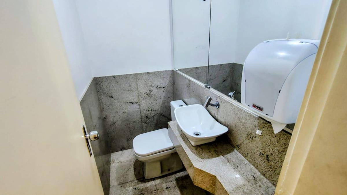 Sala, Santa Efigênia, 0 Quarto, 2 Vagas