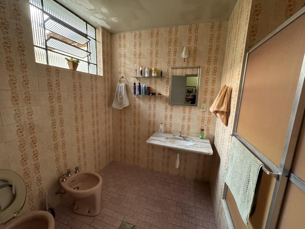 Casa, Sagrada Família, 3 Quartos, 1 Vaga, 1 Suíte