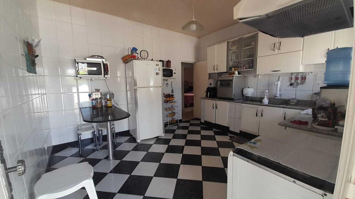 Casa, Palmeiras, 3 Quartos, 8 Vagas, 2 Suítes