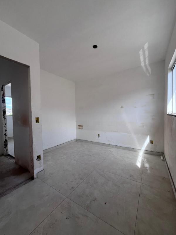 Casa, Centro, 3 Quartos, 2 Vagas, 1 Suíte