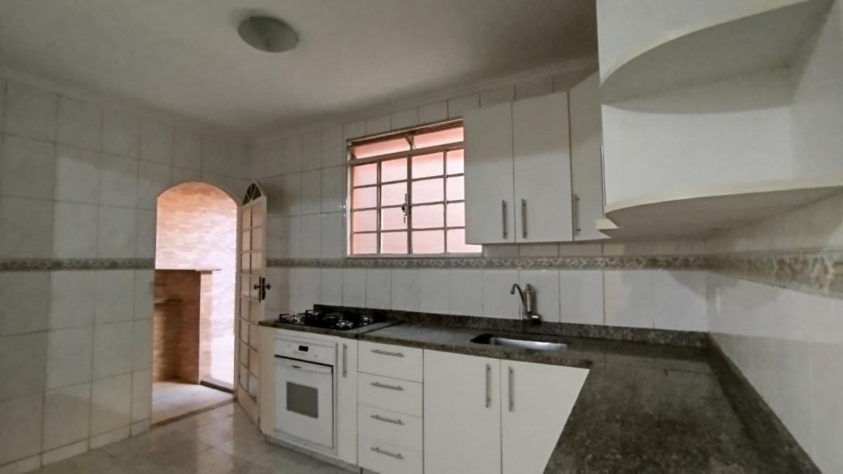 Casa, Buritis, 3 Quartos, 2 Vagas, 1 Suíte