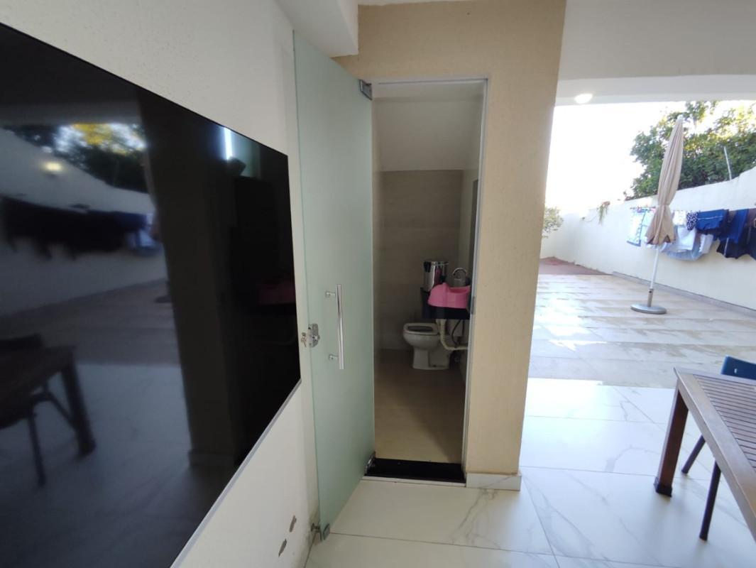 Casa, Parque Xangri-lá, 3 Quartos, 4 Vagas, 1 Suíte
