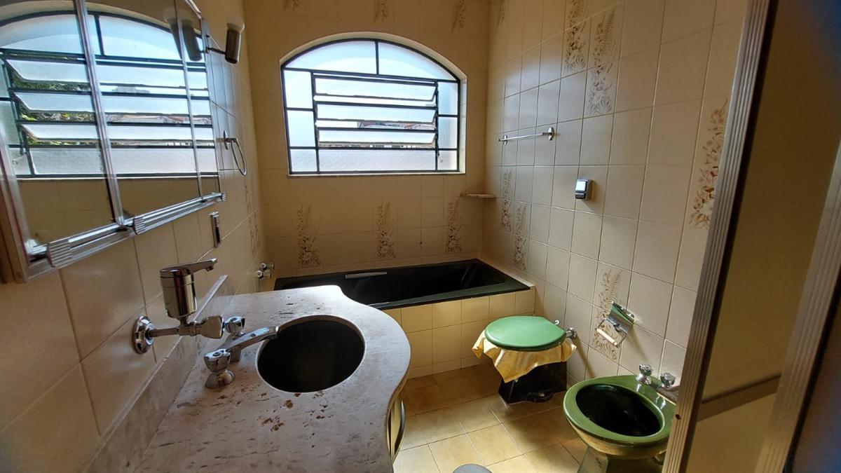 Casa, Vila Martins, 4 Quartos, 5 Vagas, 1 Suíte