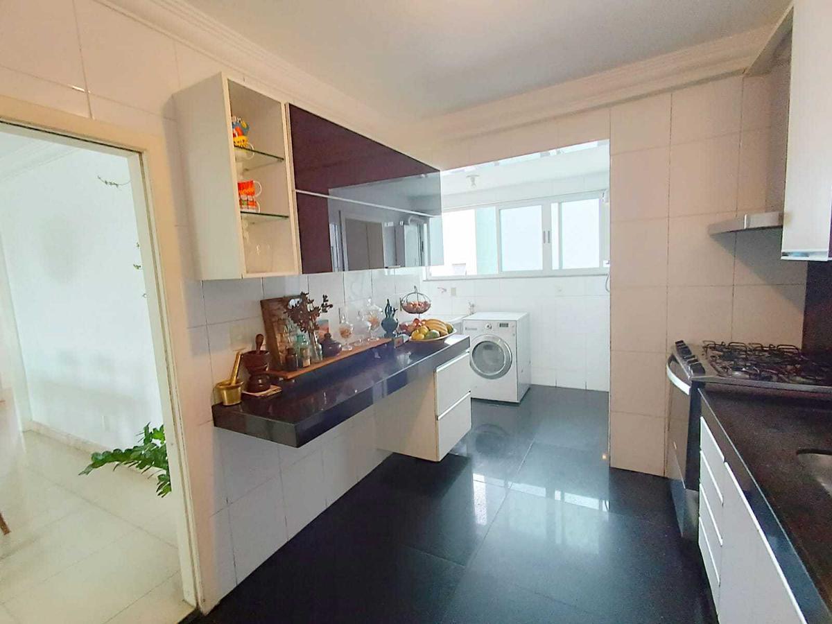 Apartamento, Jaraguá, 4 Quartos, 3 Vagas, 2 Suítes