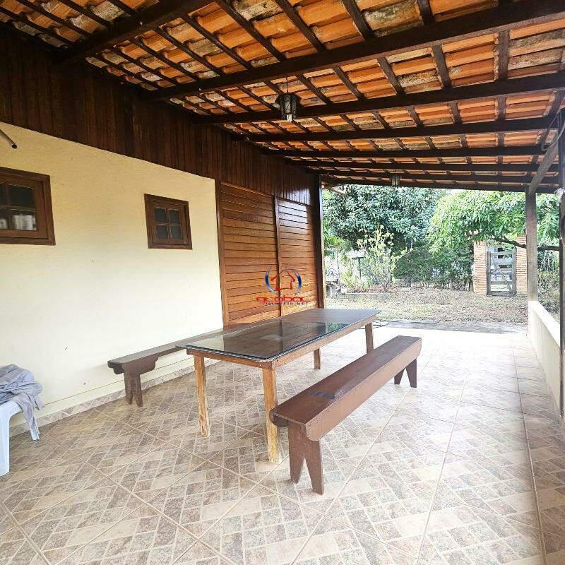 Sítio, Condomínio Solar das Palmeiras, 3 Quartos, 5 Vagas, 1 Suíte