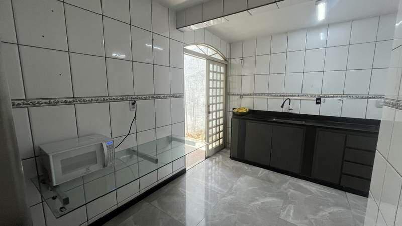 Casa, Alípio de Melo, 4 Quartos, 3 Vagas, 2 Suítes