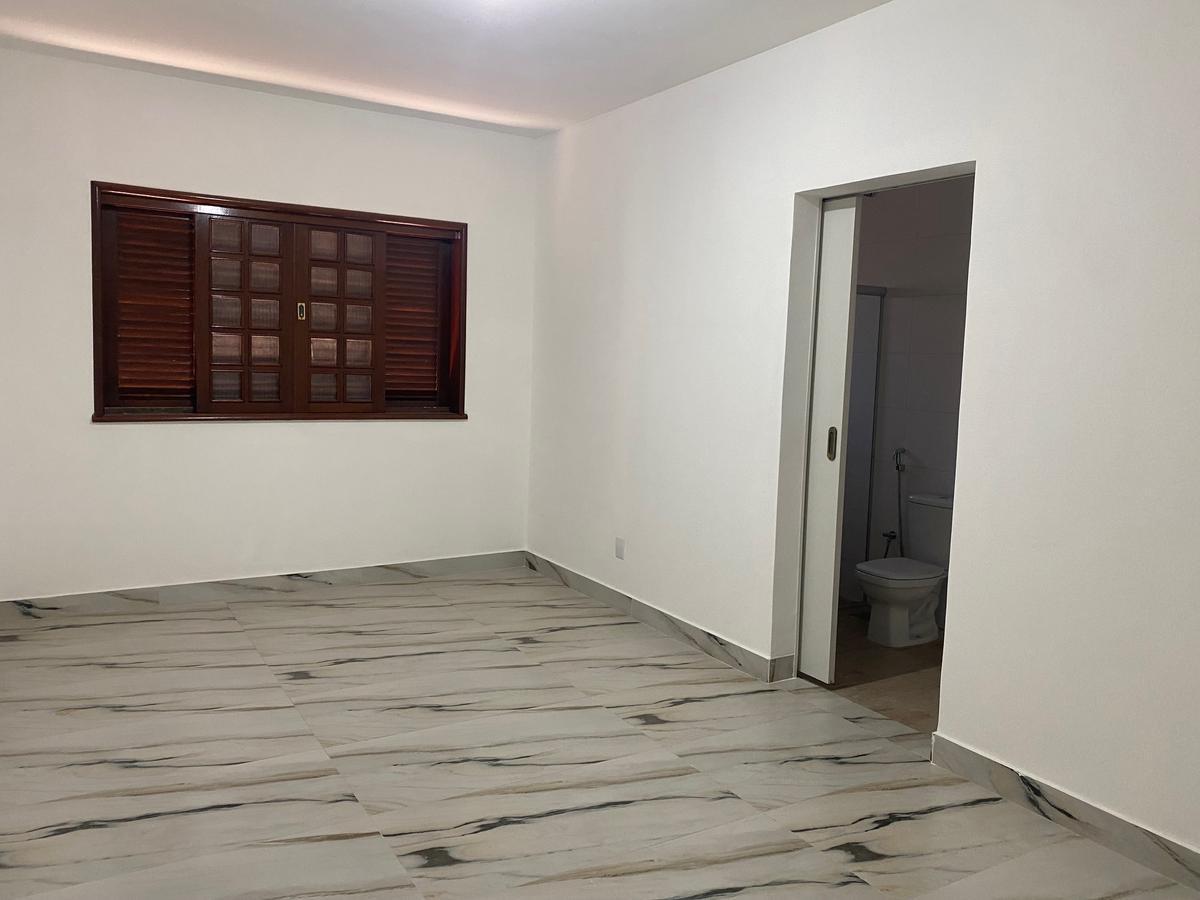 Casa, Castelo, 4 Quartos, 4 Vagas, 3 Suítes