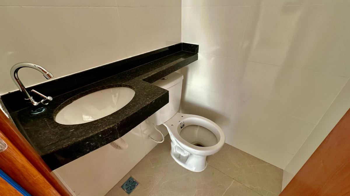 Casa, Piratininga (venda Nova), 2 Quartos, 1 Vaga, 2 Suítes