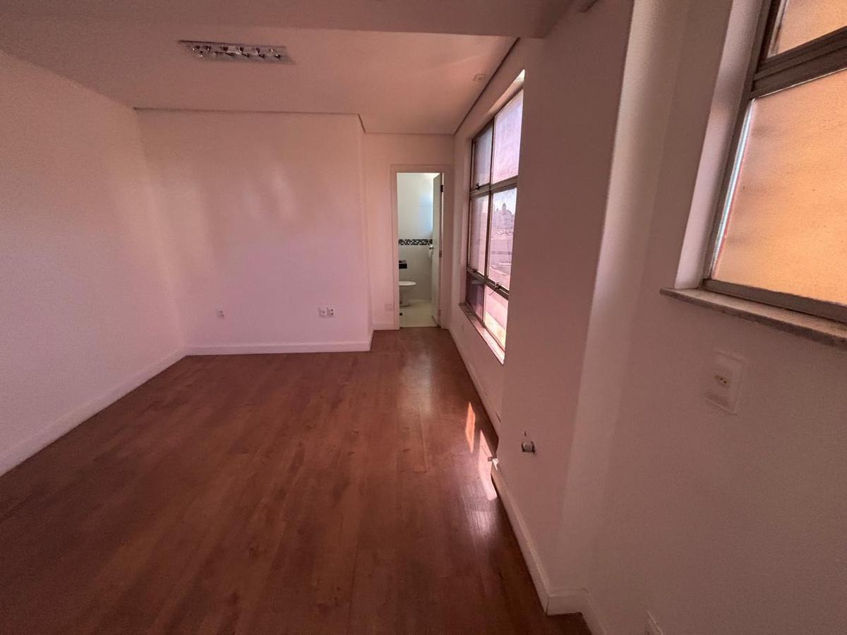 Sala, Santa Efigênia, 0 Quarto, 0 Vaga