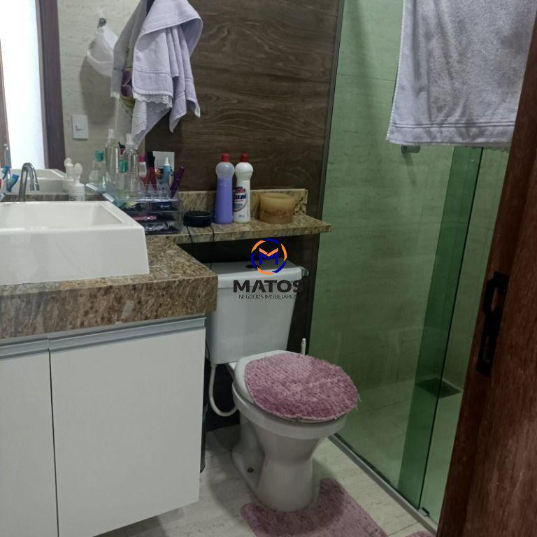 Casa, Jardim Imperial, 4 Quartos, 3 Vagas, 1 Suíte