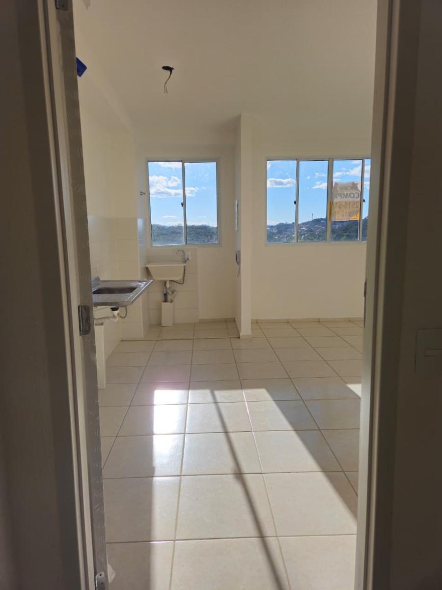 Apartamento, Jardim dos Comerciários, 2 Quartos, 1 Vaga, 1 Suíte