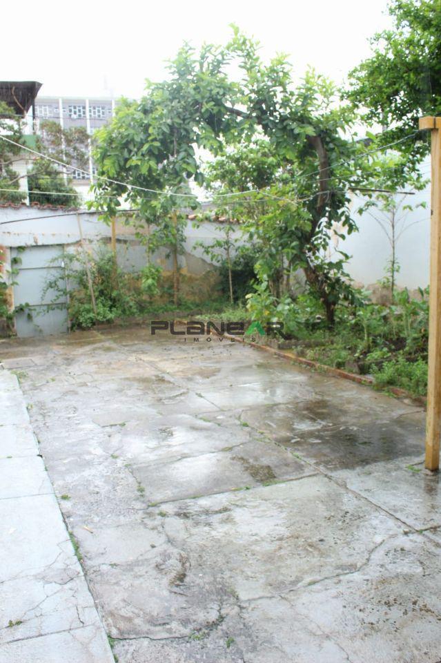 Casa, Santa Cruz Industrial, 3 Quartos, 8 Vagas, 2 Suítes