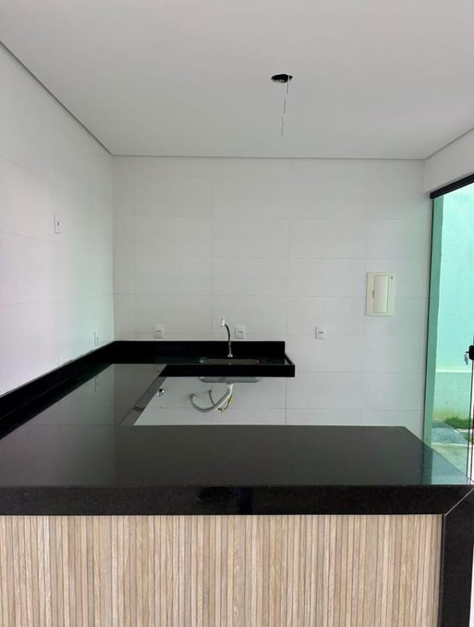 Casa, Jardim Imperial, 3 Quartos, 2 Vagas, 1 Suíte