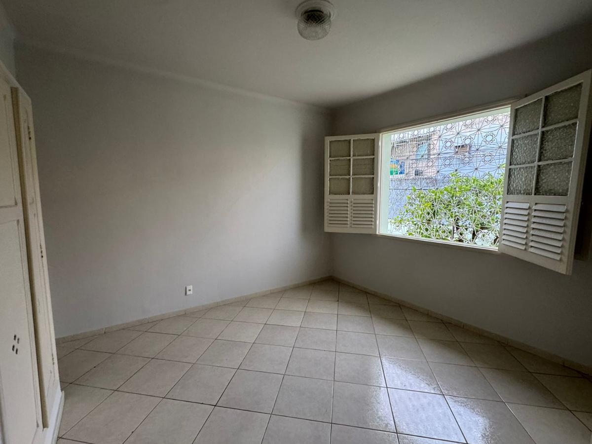 Casa, Colégio Batista, 5 Quartos, 1 Vaga, 1 Suíte