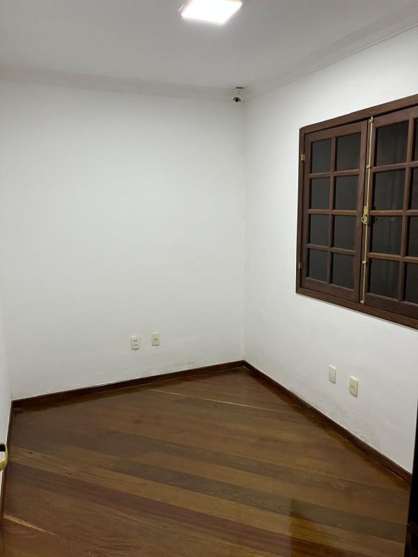 Casa, Barreiro, 5 Quartos, 5 Vagas, 2 Suítes