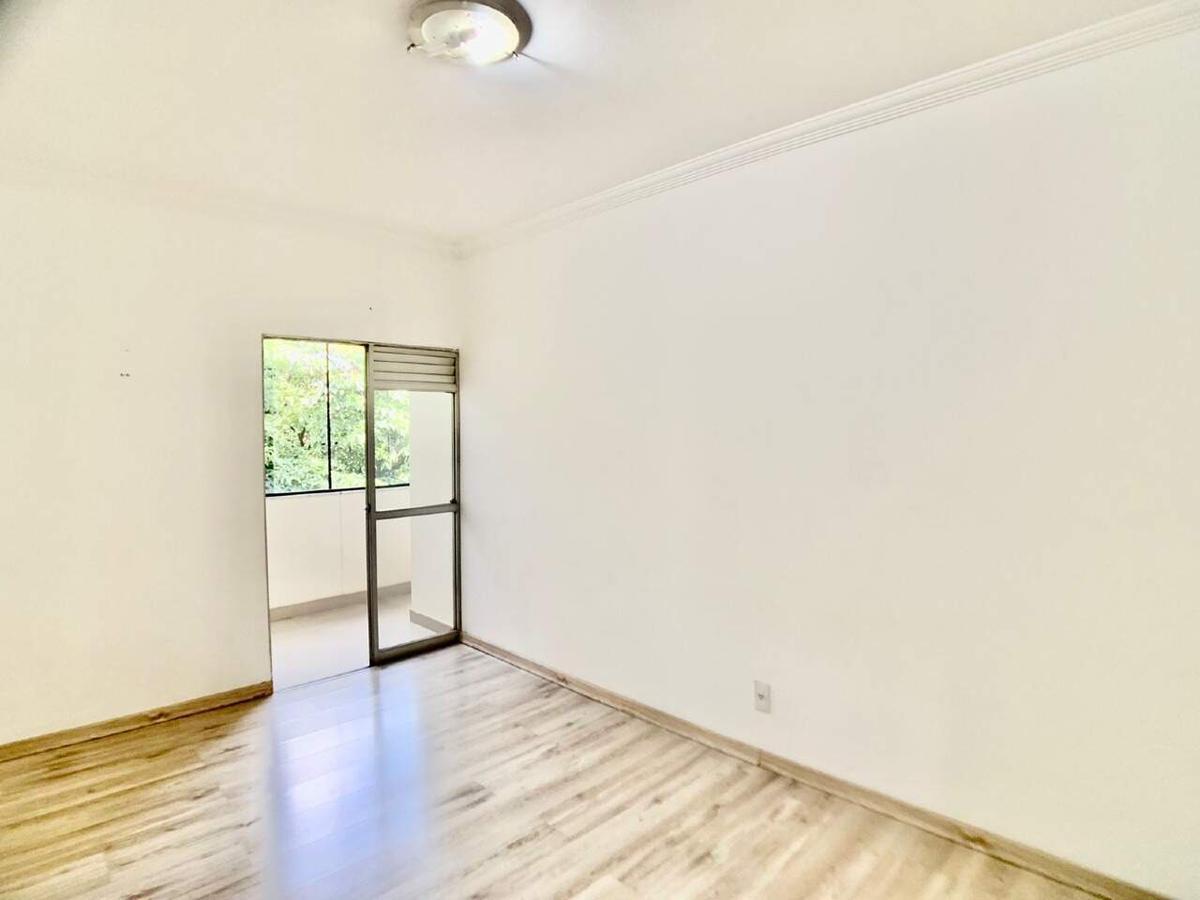 Apartamento, Estoril, 2 Quartos, 1 Vaga, 1 Suíte