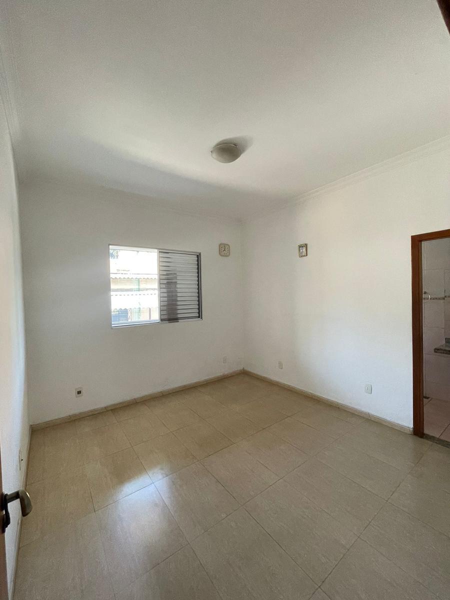 Apartamento, Nacional, 6 Quartos, 4 Vagas, 4 Suítes